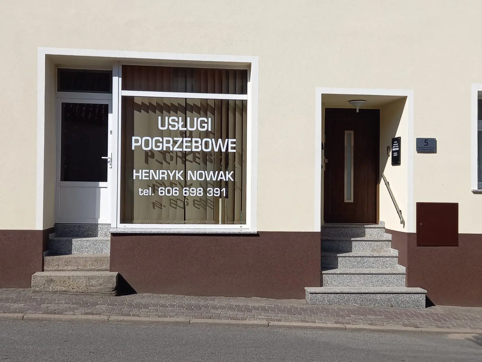 Witryna zakładu pogrzebowego Jutrosin